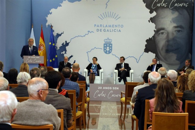 O Parlamento de Galicia homenaxea a Carlos Casares no 20 aniversario do seu falecemento